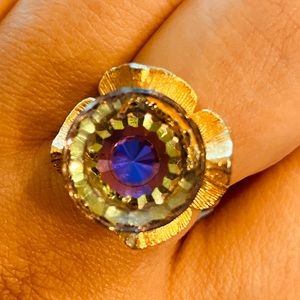 80s Adjustable Flower Irredescent Ring